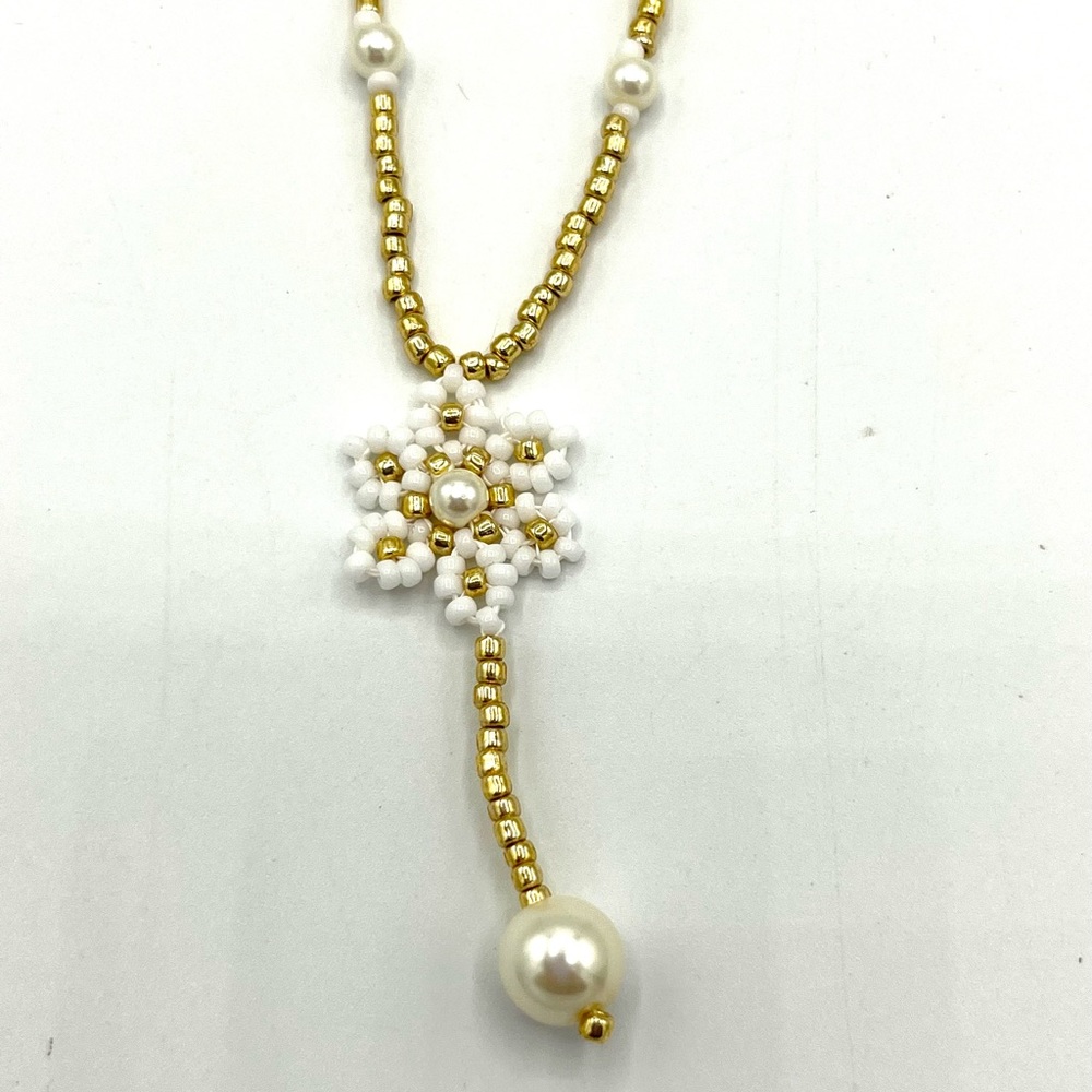HAND CRAFTED Beaded White and Gold Bridal Necklace - Picture 4 of 5